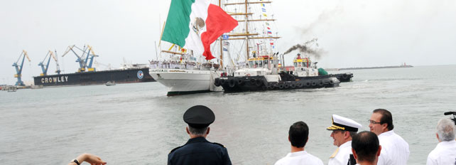 ceremonia de despedida del buque escuela cuauhtemoc